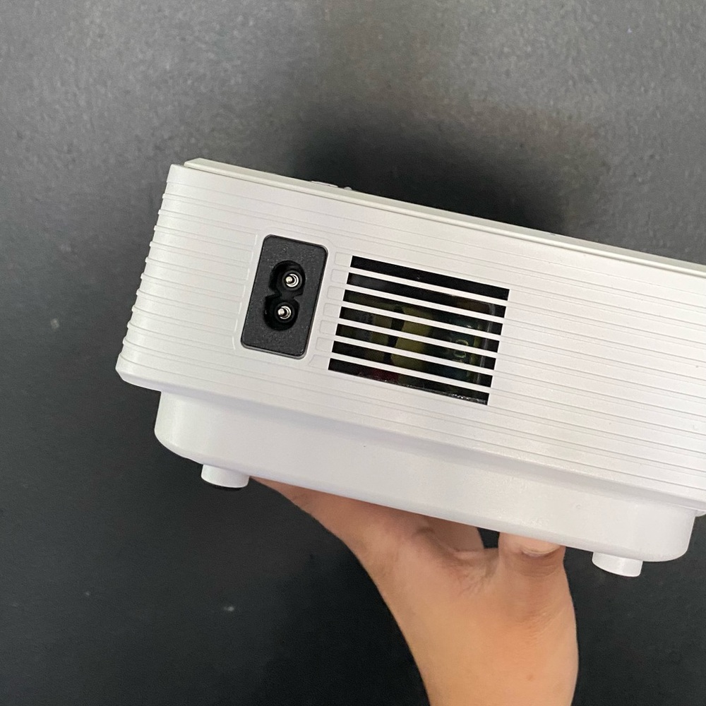 TMY Projector - Picture 3 of 5